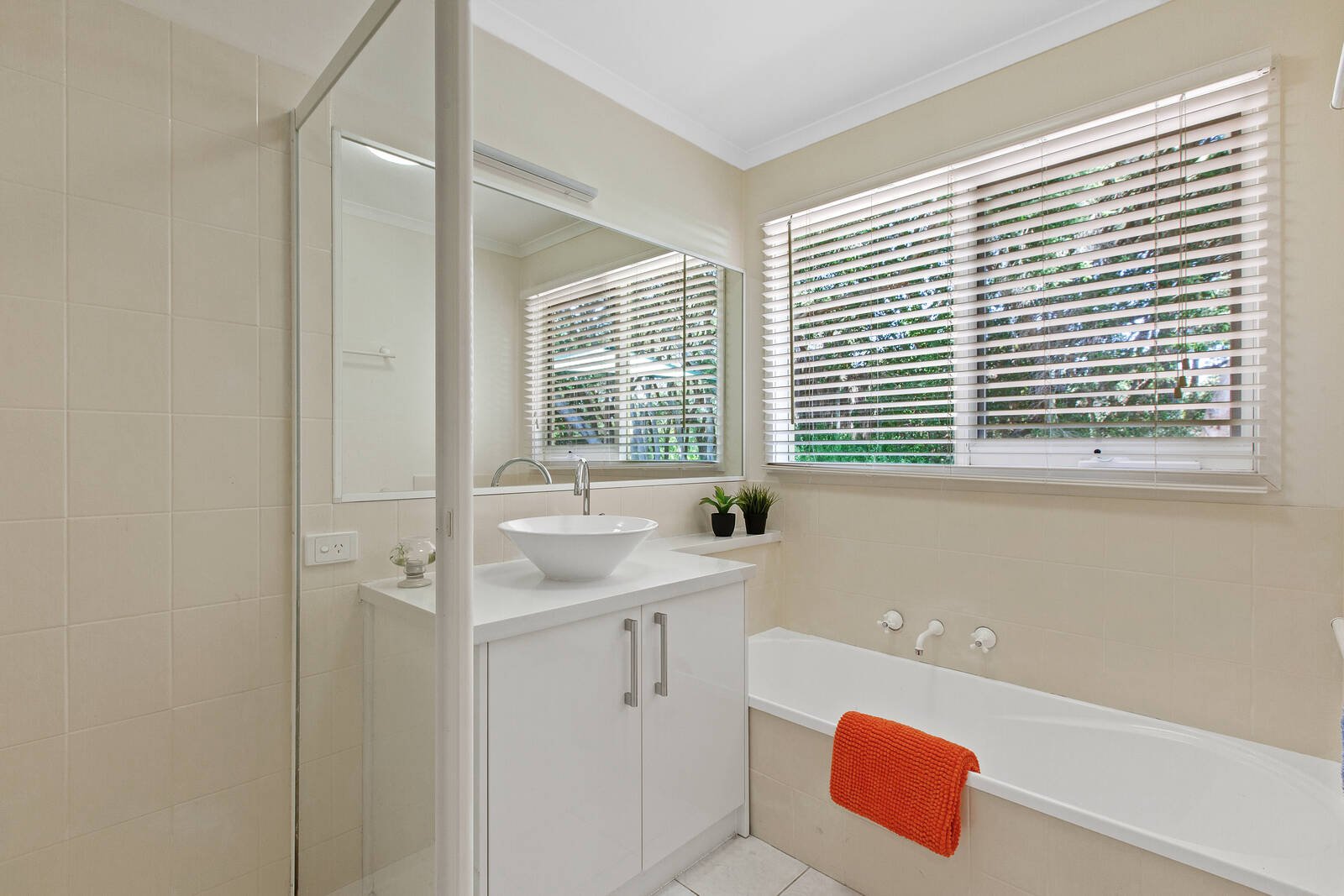 Real Estate and Property in 5 Saldanna Way, Sorrento, VIC