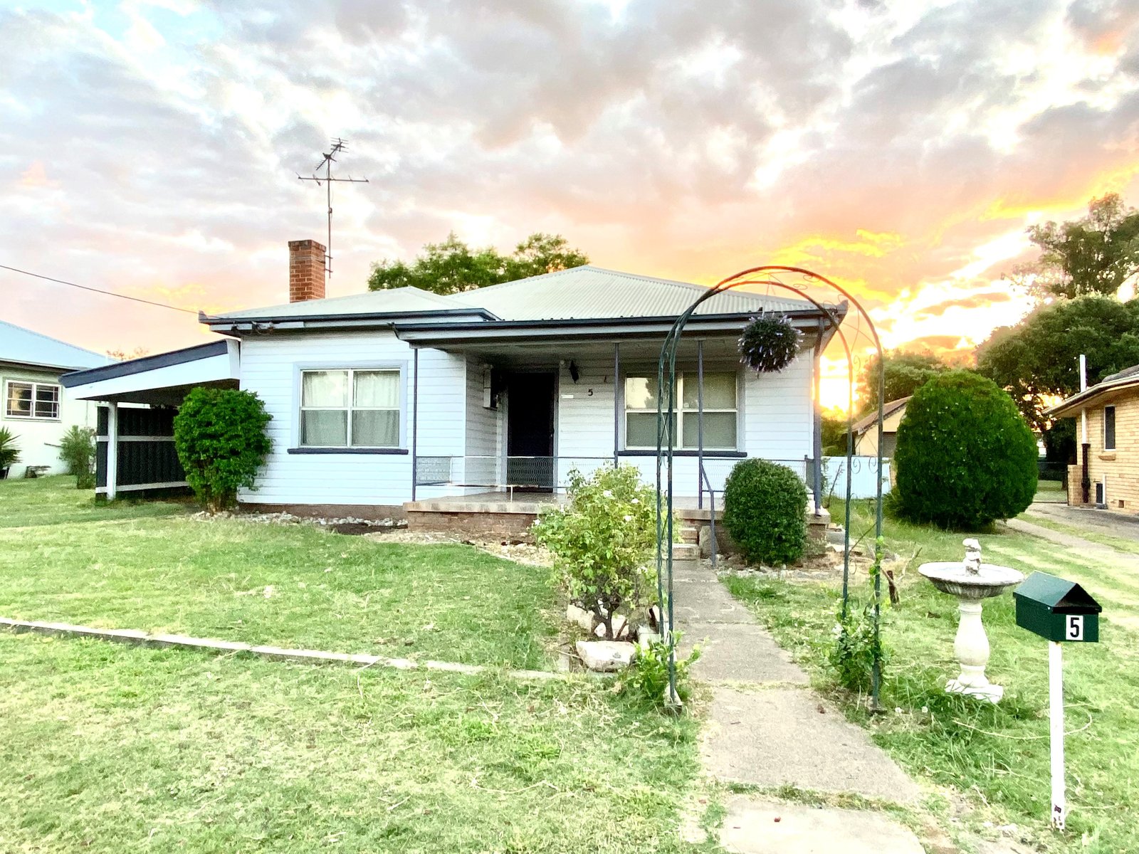 5 Sale Street TAMWORTH DC 1