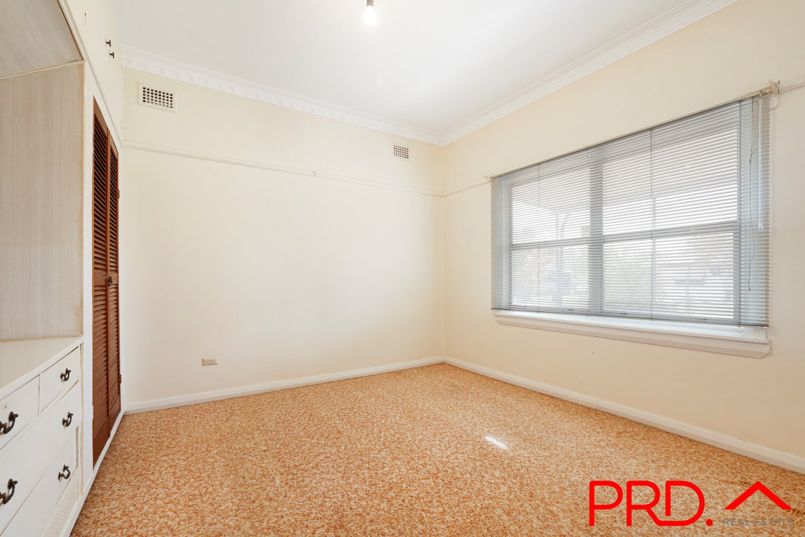 5 Sale Street TAMWORTH 5