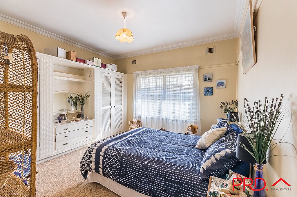 5 Sale Street TAMWORTH 7