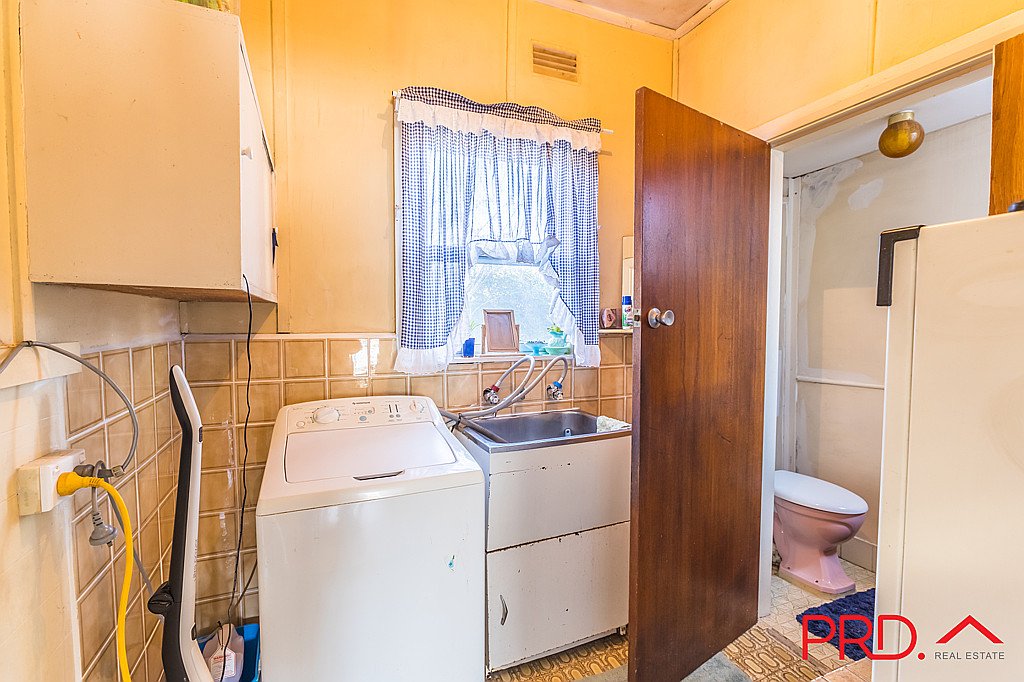 5 Sale Street TAMWORTH 9