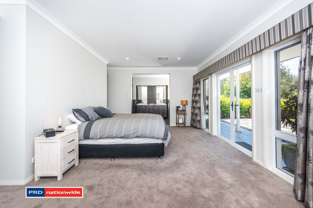 5 Saltbush Avenue ONE MILE 23