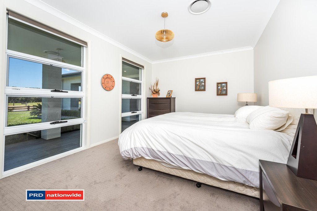 5 Saltbush Avenue ONE MILE 26