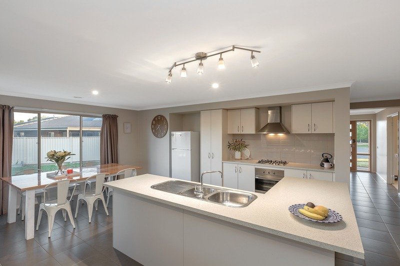 Gallery: 5 Samoth Court