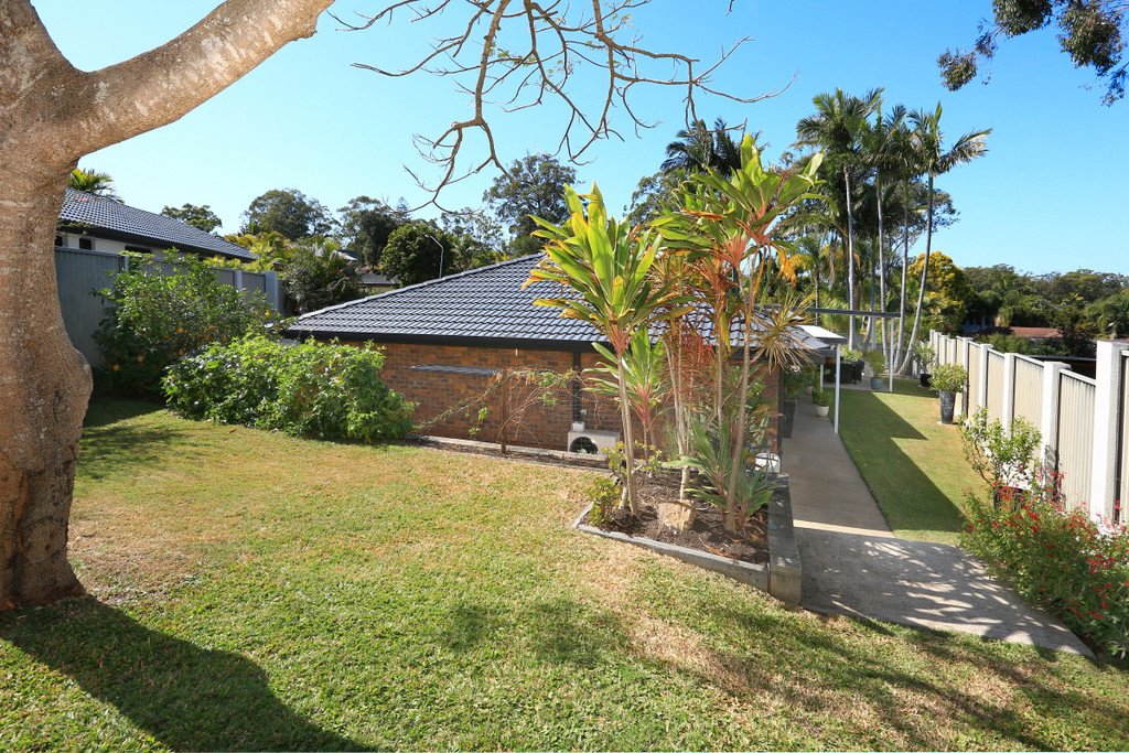 5 San Lorenzo Court ASHMORE 24