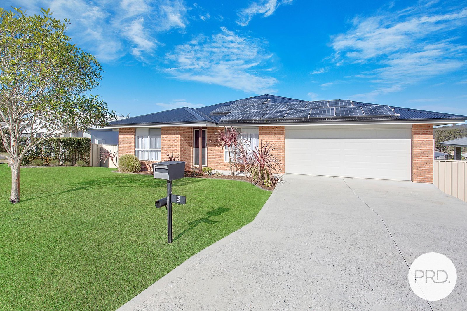 5 Satinwood Crescent KEW 18