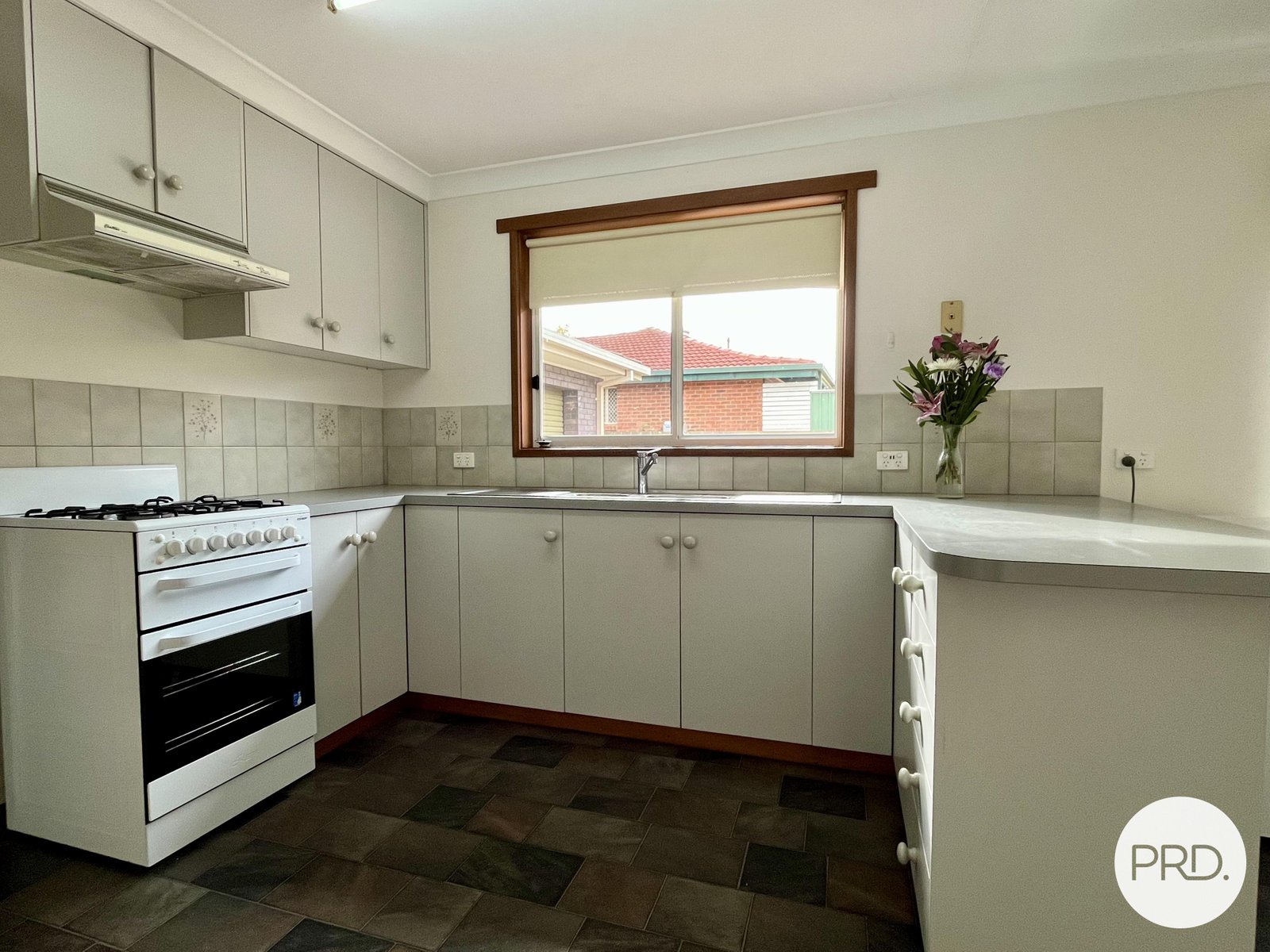 5 Saville Avenue LAVINGTON 2