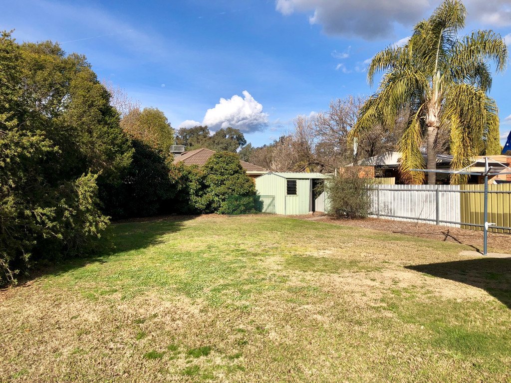 5 Saville Avenue LAVINGTON 9