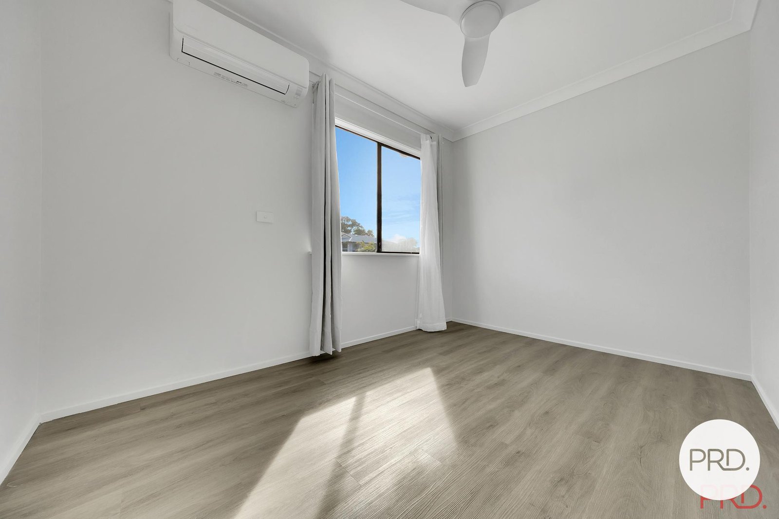 5 Sayre Crescent BOYNE ISLAND 11