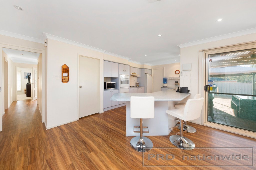 5 Schanck Dr  METFORD 4