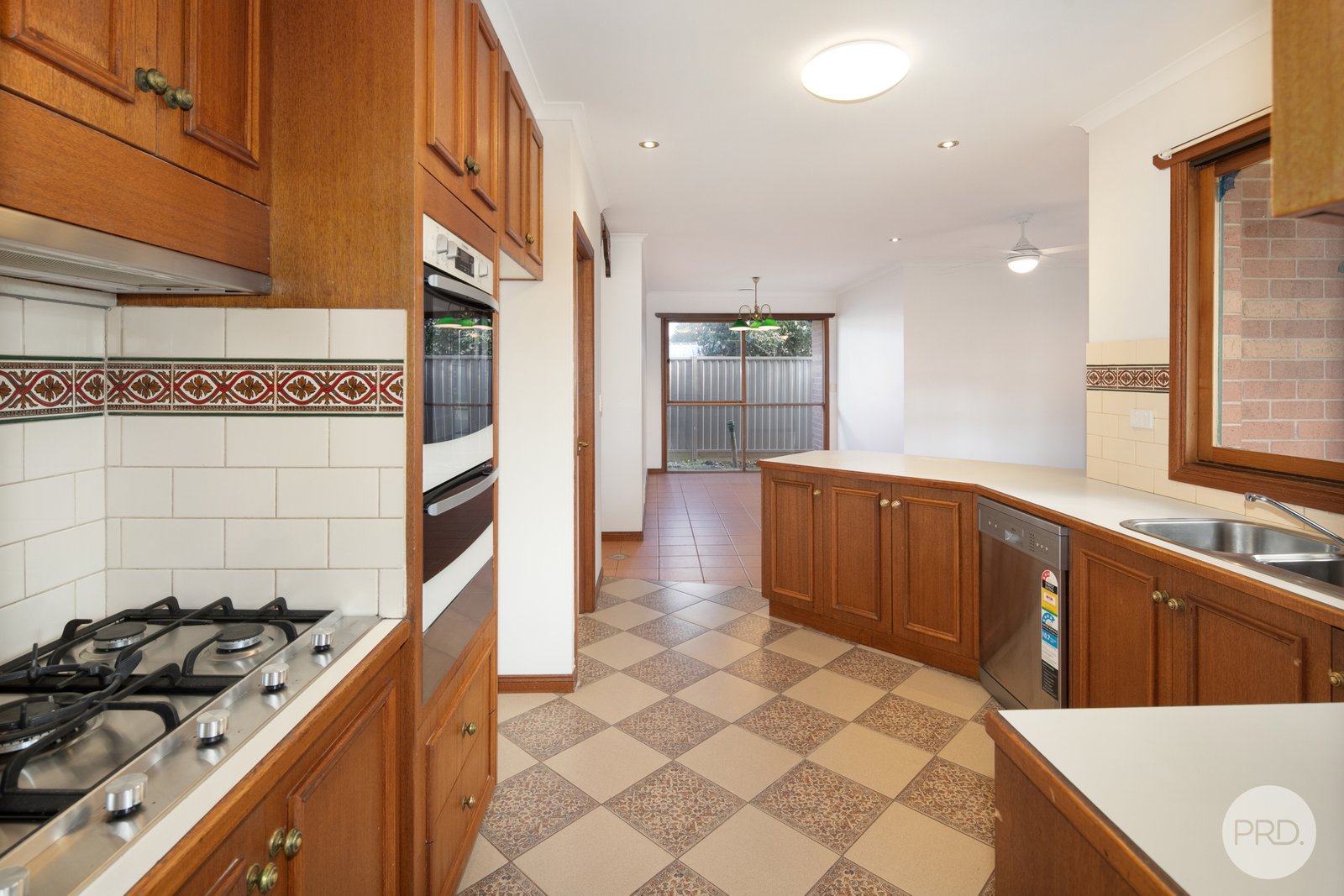 5 Scotcher Court DELACOMBE 2