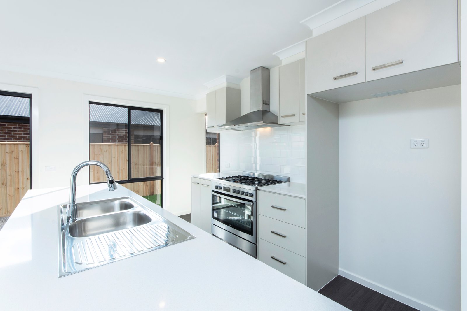 Gallery: 5 Scullin Road
