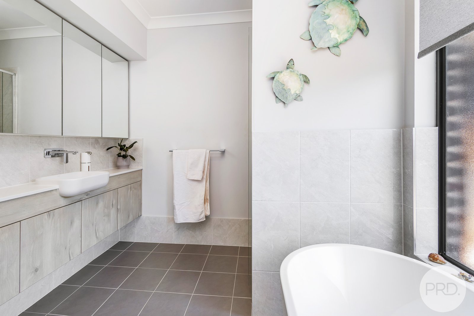 5 Seaside Boulevard FERN BAY 13