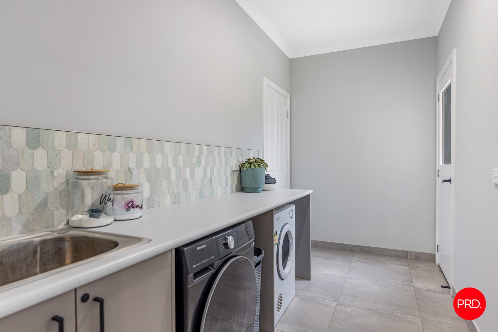 5 Serene Drive STRATHFIELDSAYE 9