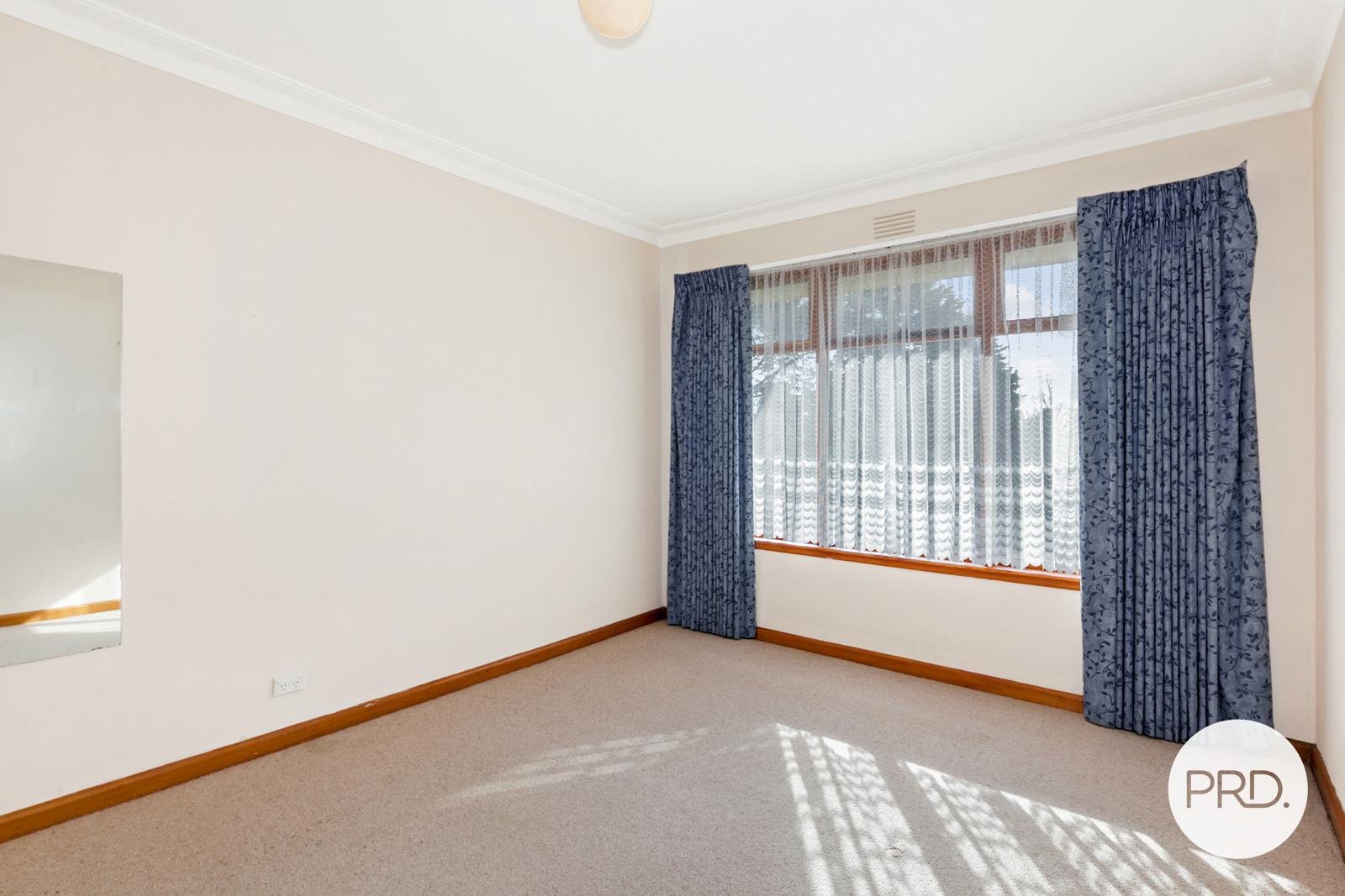 5 Shire Avenue MOUNT HELEN 5