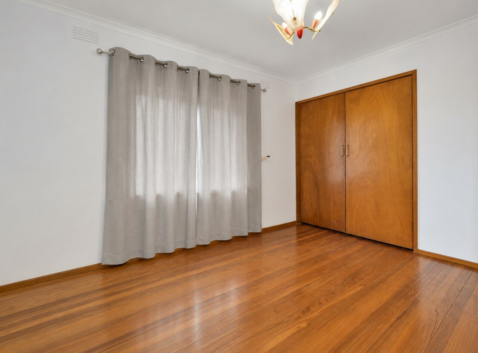 Gallery: 5 Simon Street