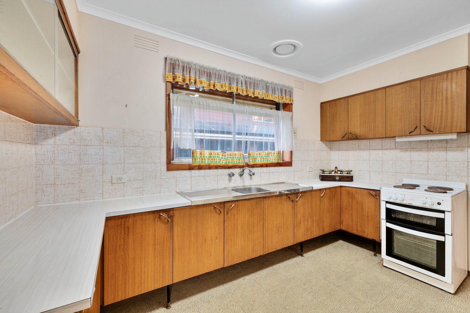 Gallery: 5 Simon Street