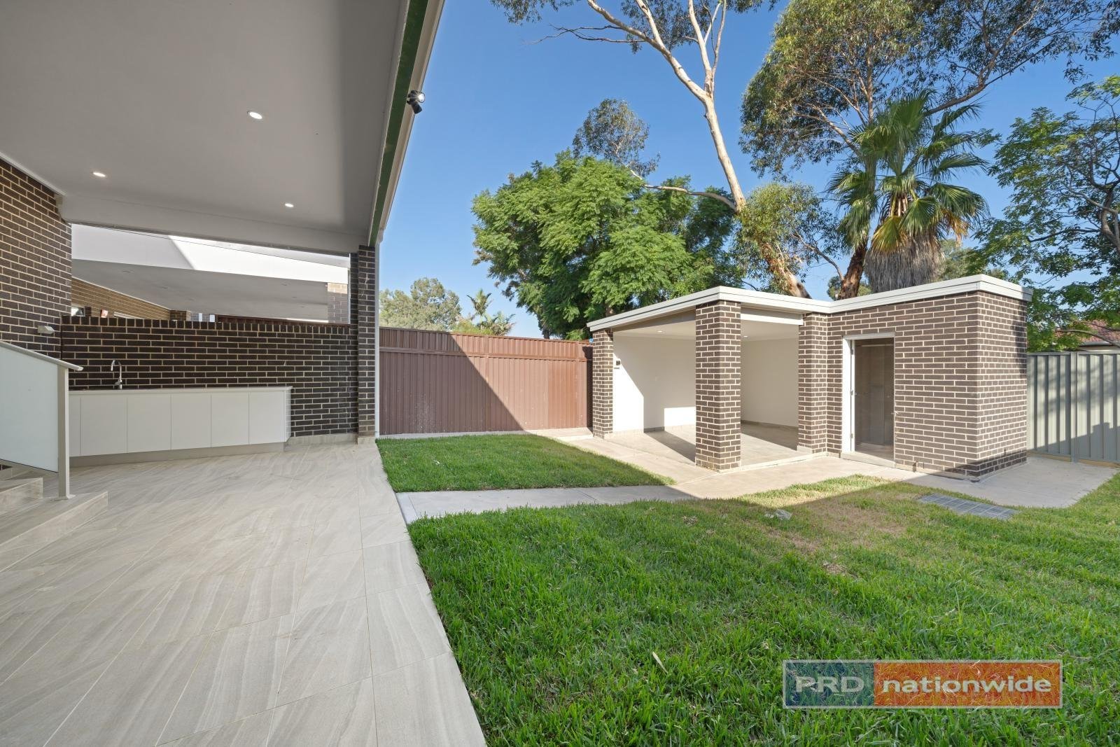 5 Singleton Avenue EAST HILLS 6