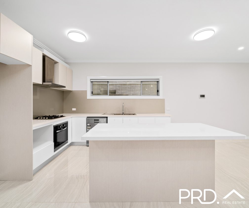 5 Singleton Avenue EAST HILLS 3