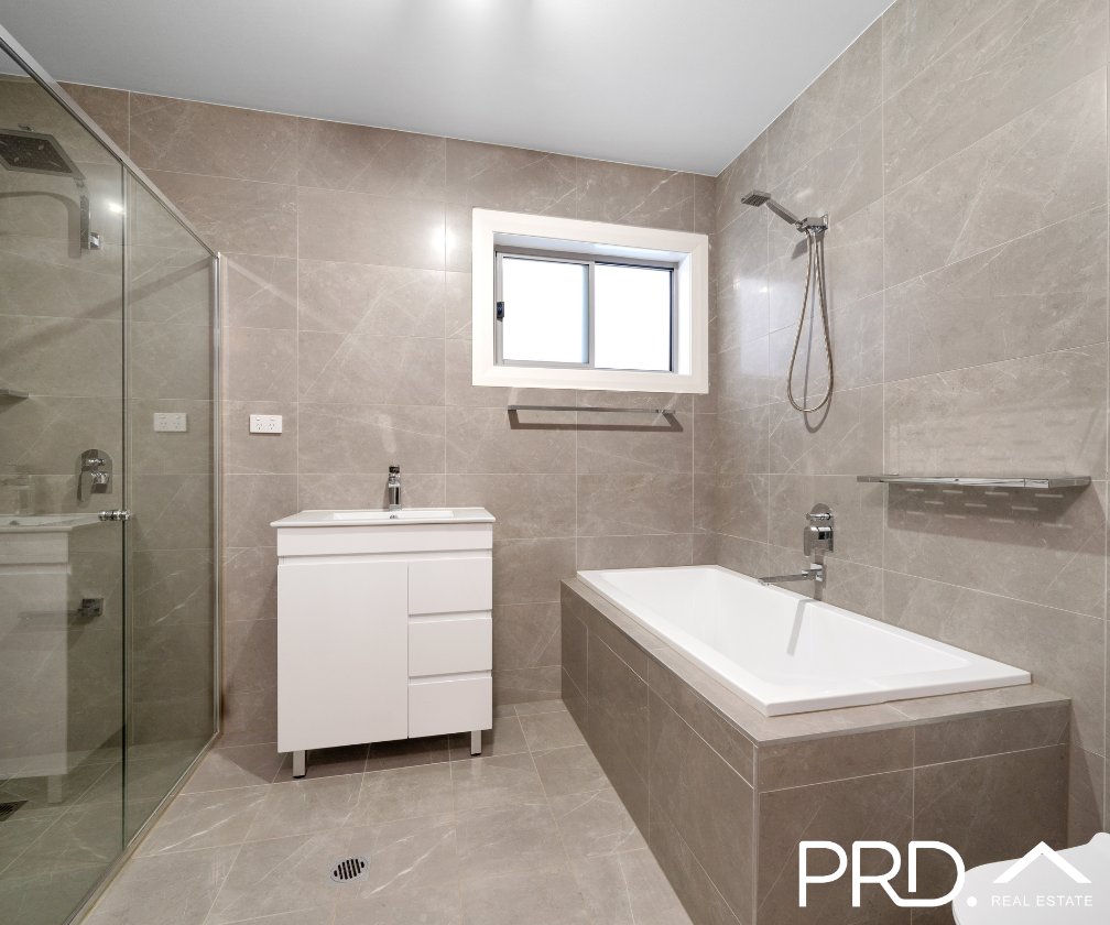 5 Singleton Avenue EAST HILLS 7