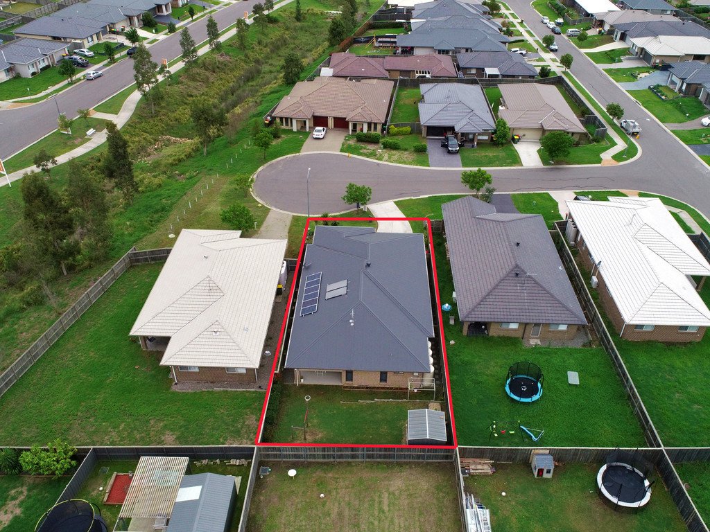 5 Songlark Place ABERGLASSLYN 2