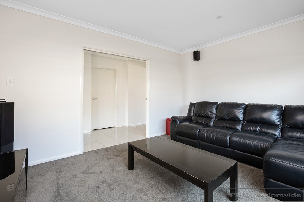 5 Songlark Place ABERGLASSLYN 6