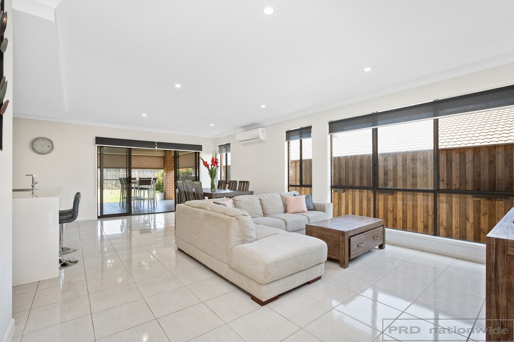 5 Songlark Place ABERGLASSLYN 7