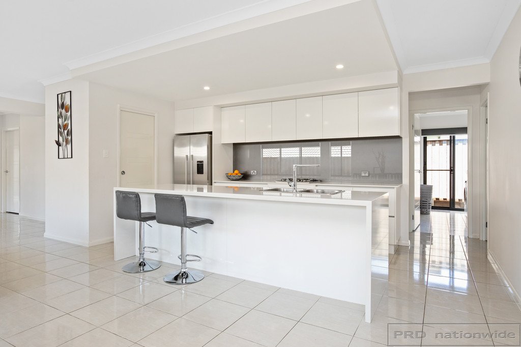 5 Songlark Place ABERGLASSLYN 10