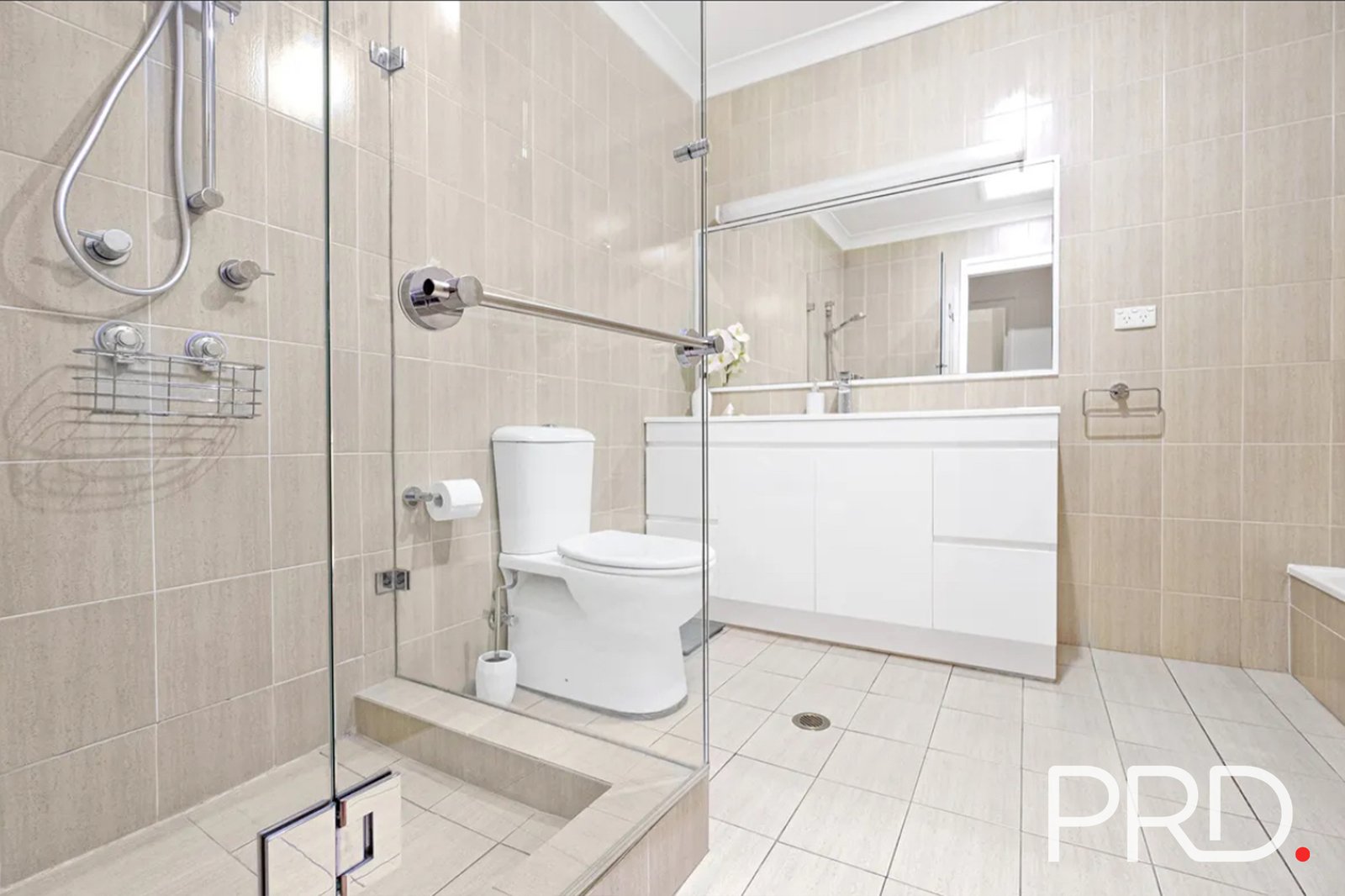 5 South Pacific Avenue MOUNT PRITCHARD 6