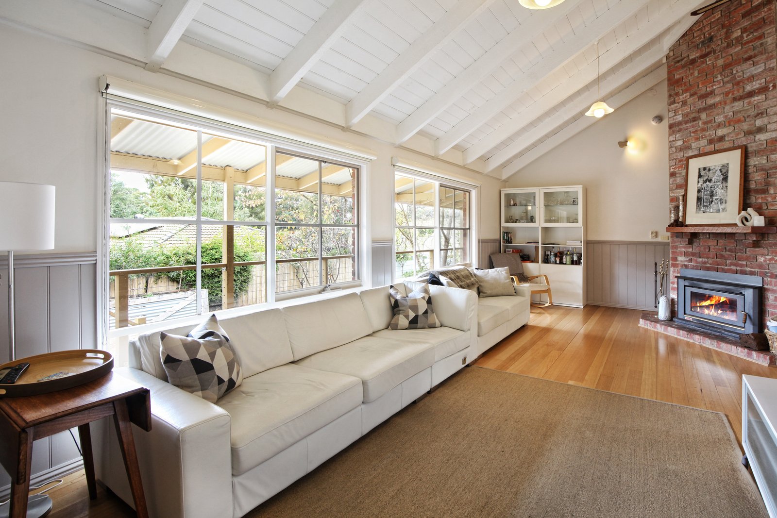 Real Estate and Property in 5 South Road, Woodend, VIC