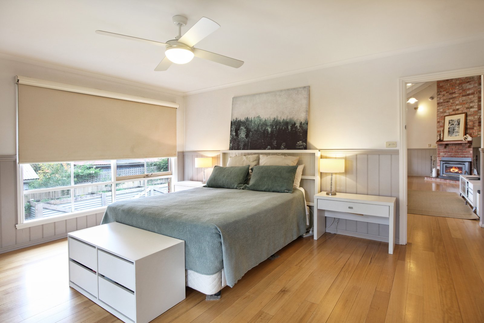 Real Estate and Property in 5 South Road, Woodend, VIC