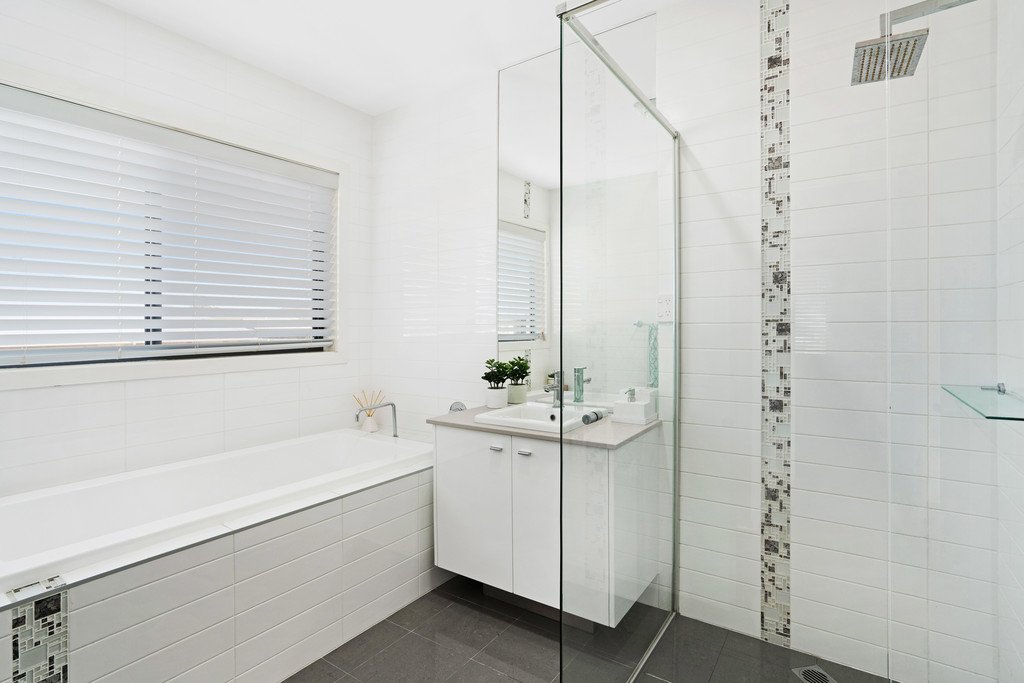 5 Southwell Avenue RAWORTH 16