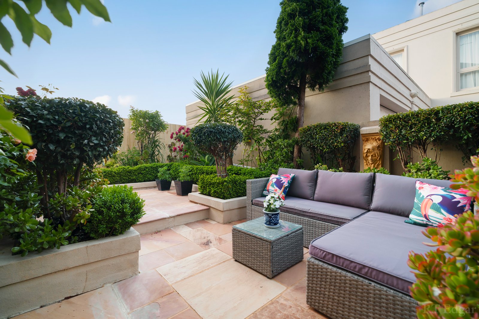 Real Estate and Property in 5 Sovereign Court, Templestowe, VIC