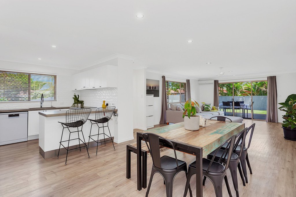 5 Sparrow Place BURLEIGH WATERS 3