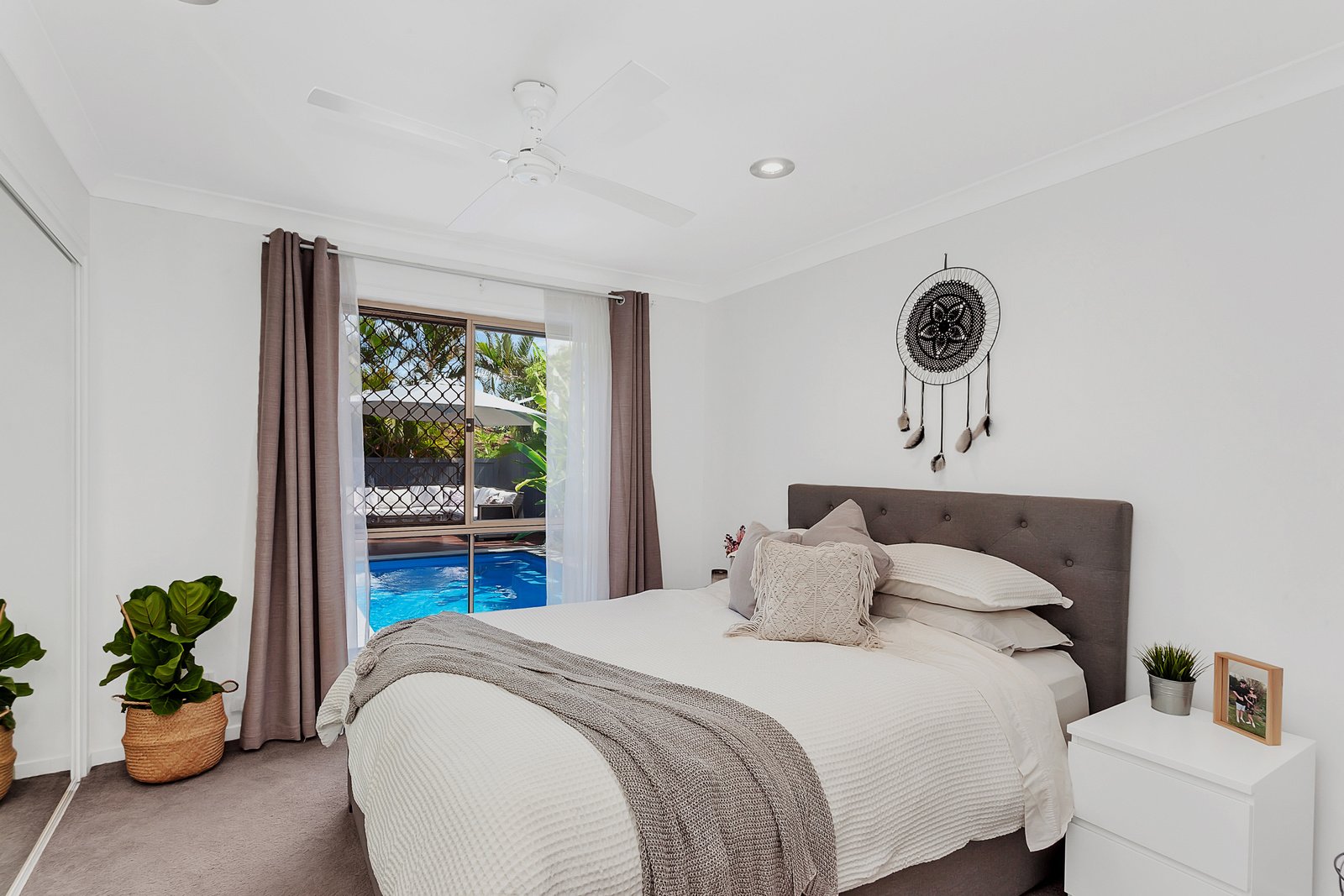 5 Sparrow Place BURLEIGH WATERS 7