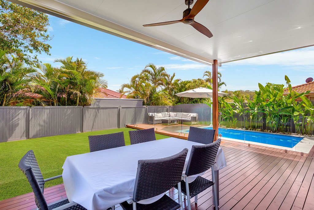 5 Sparrow Place BURLEIGH WATERS 12