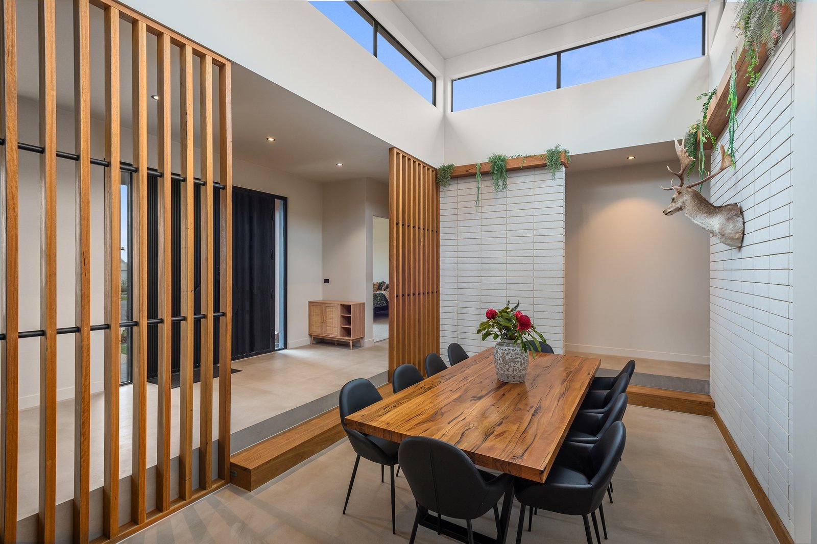 Real Estate and Property in 5 Sproule Place, Woodend, VIC