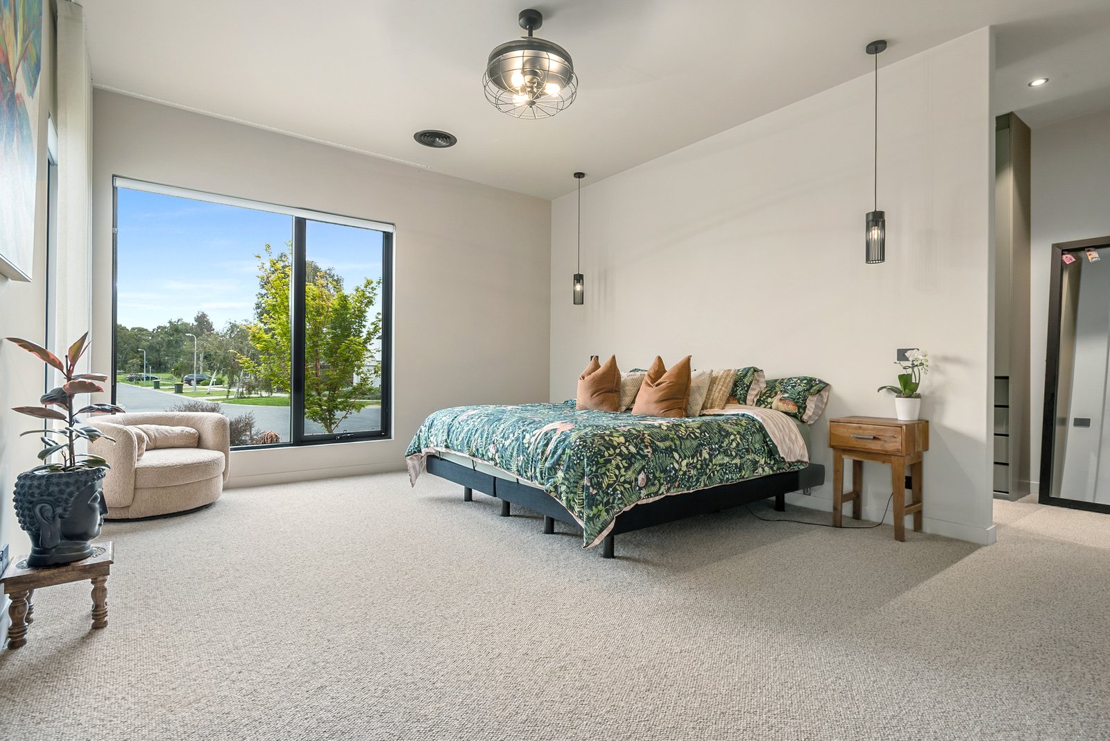 Real Estate and Property in 5 Sproule Place, Woodend, VIC