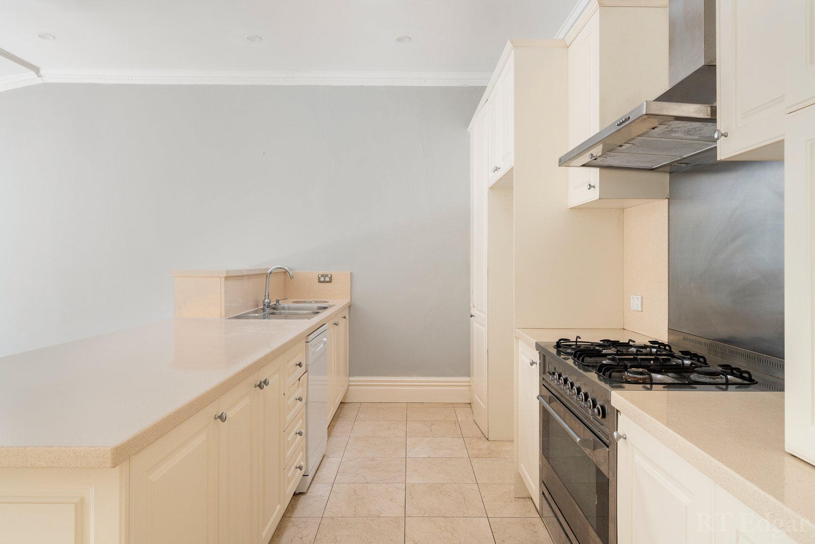 Real Estate and Property in 5 St Georges Road, Toorak, VIC