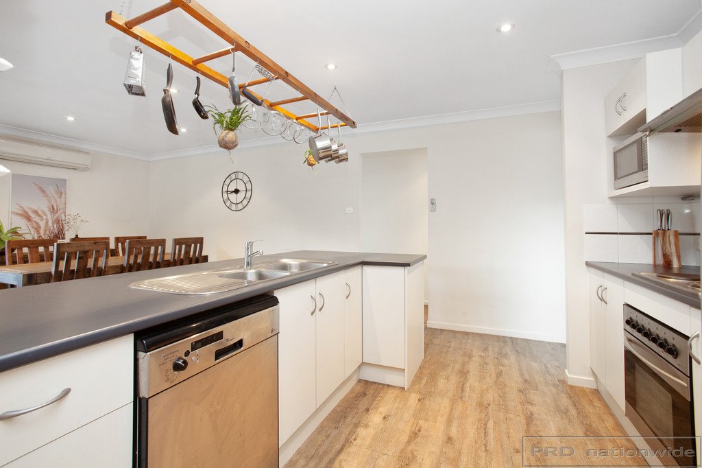 5 Stanton Drive RAWORTH 4