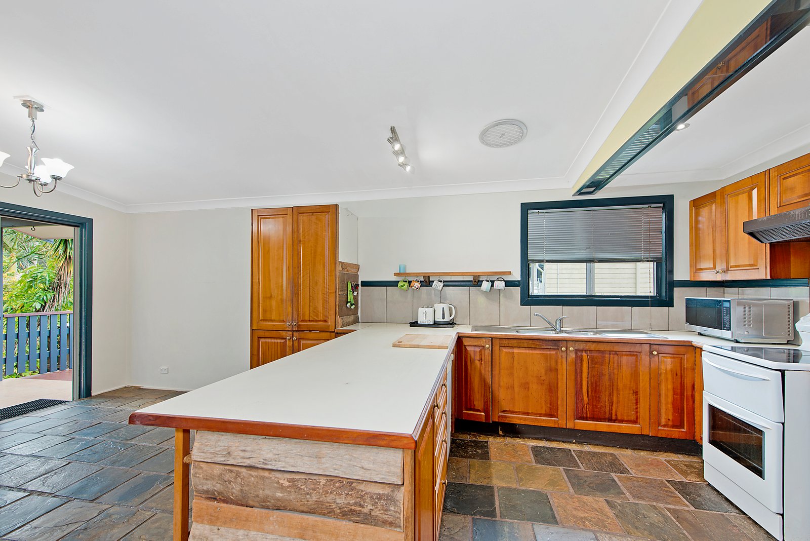 5 Station Street JOHNS RIVER 2