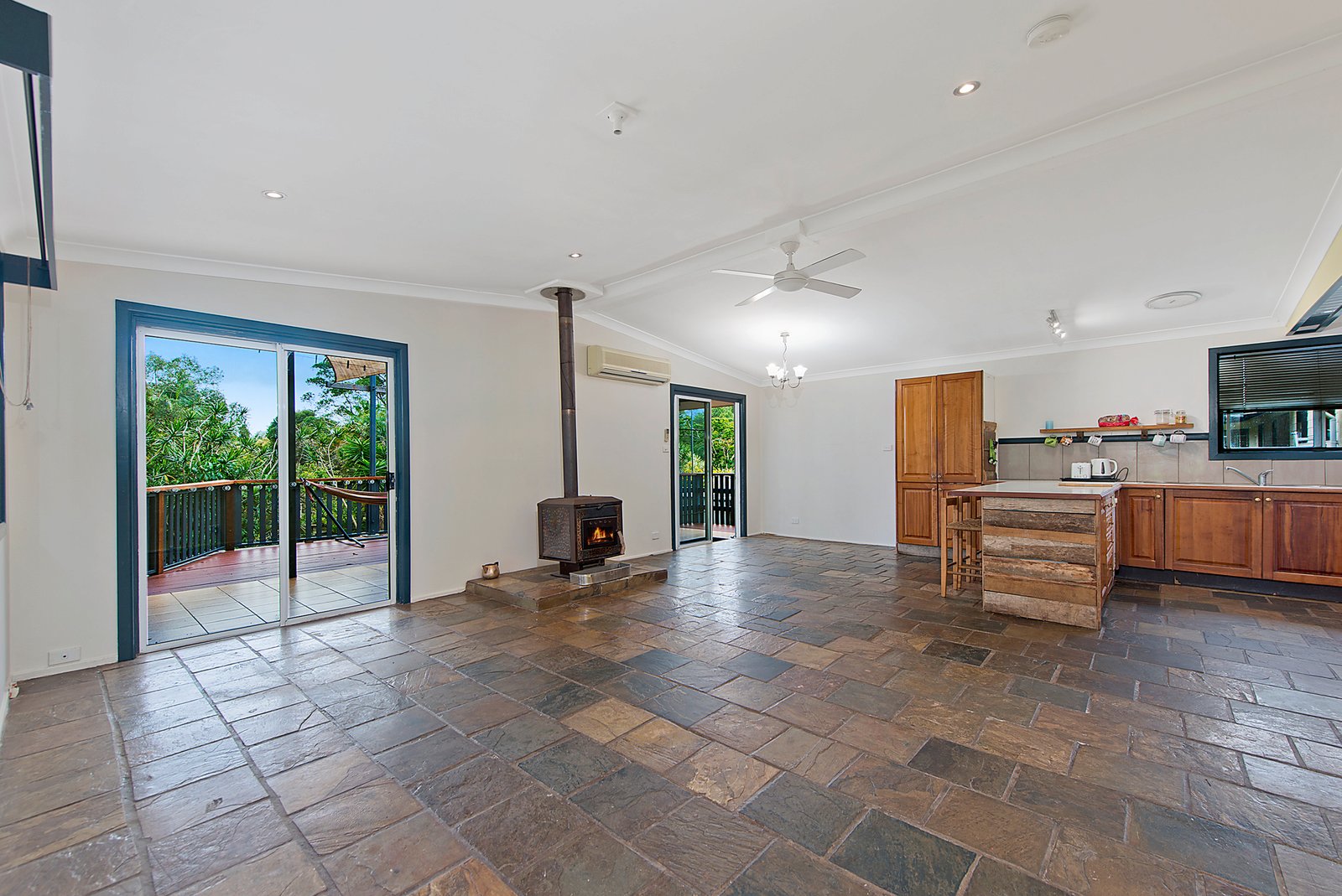 5 Station Street JOHNS RIVER 4