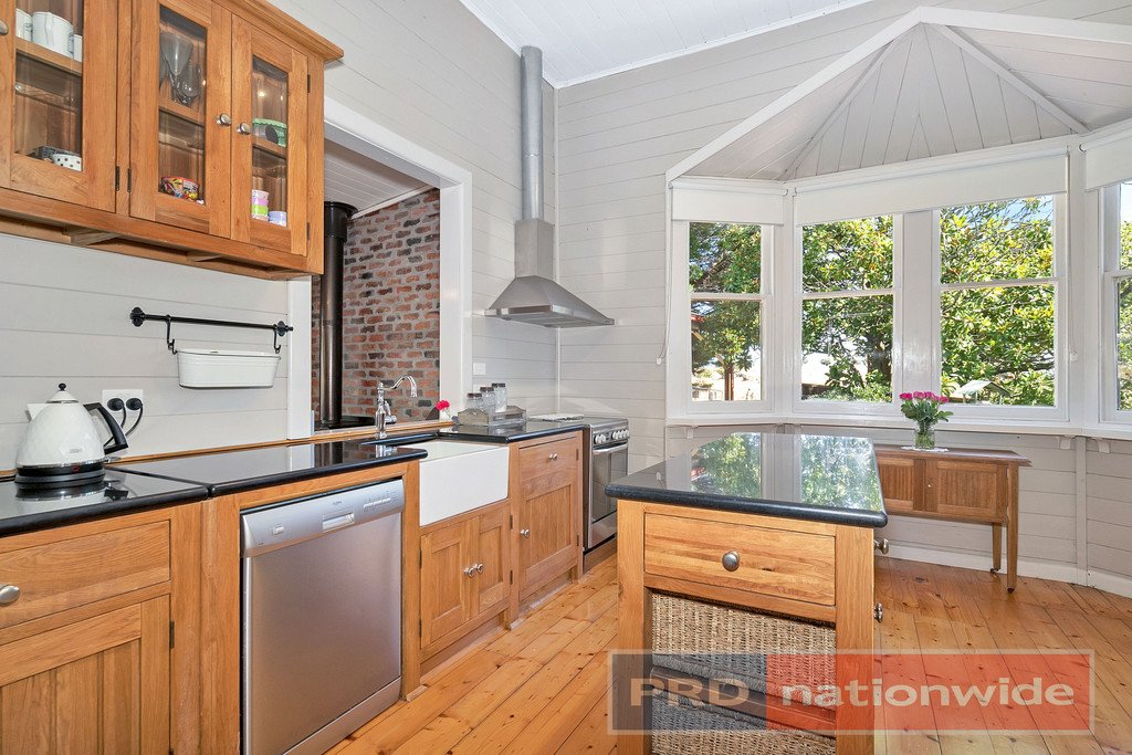 5 Station Street SCARSDALE 3