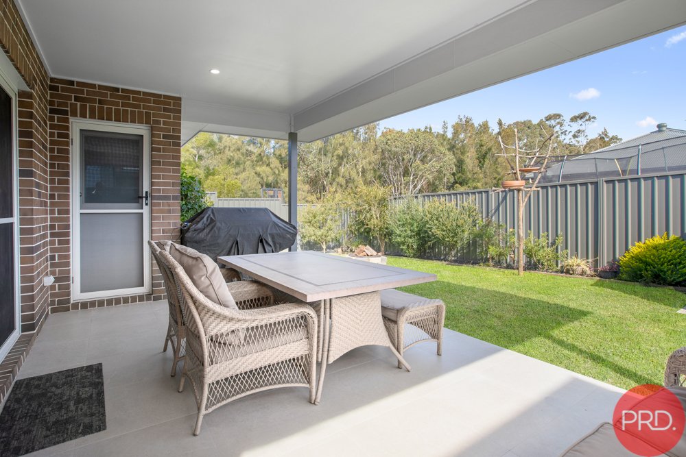 5 Stayard Drive LARGS 13