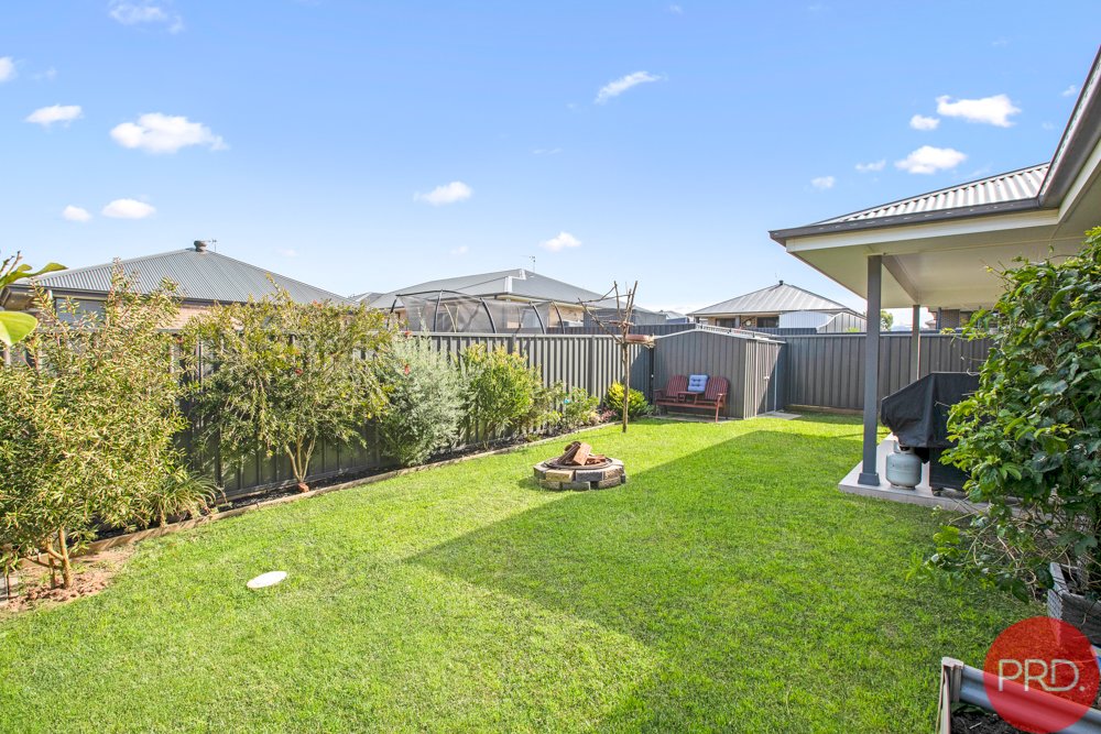 5 Stayard Drive LARGS 15