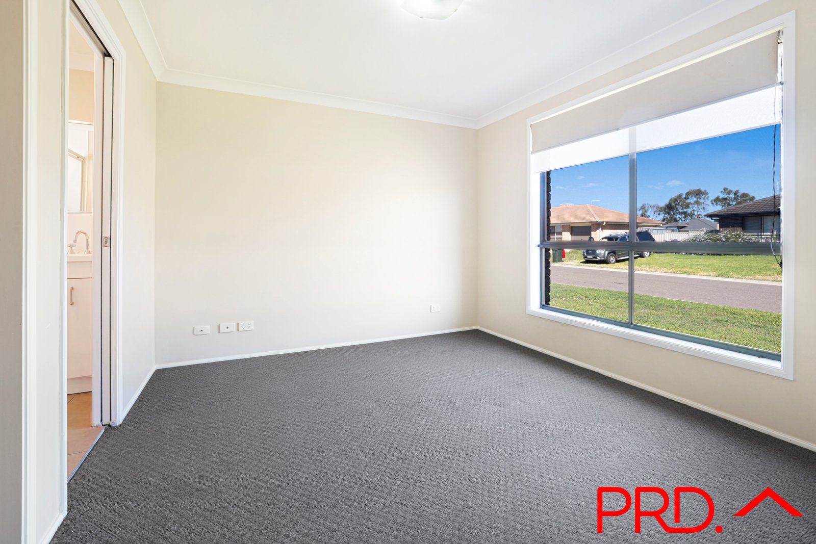 5 Stokes Avenue TAMWORTH 6