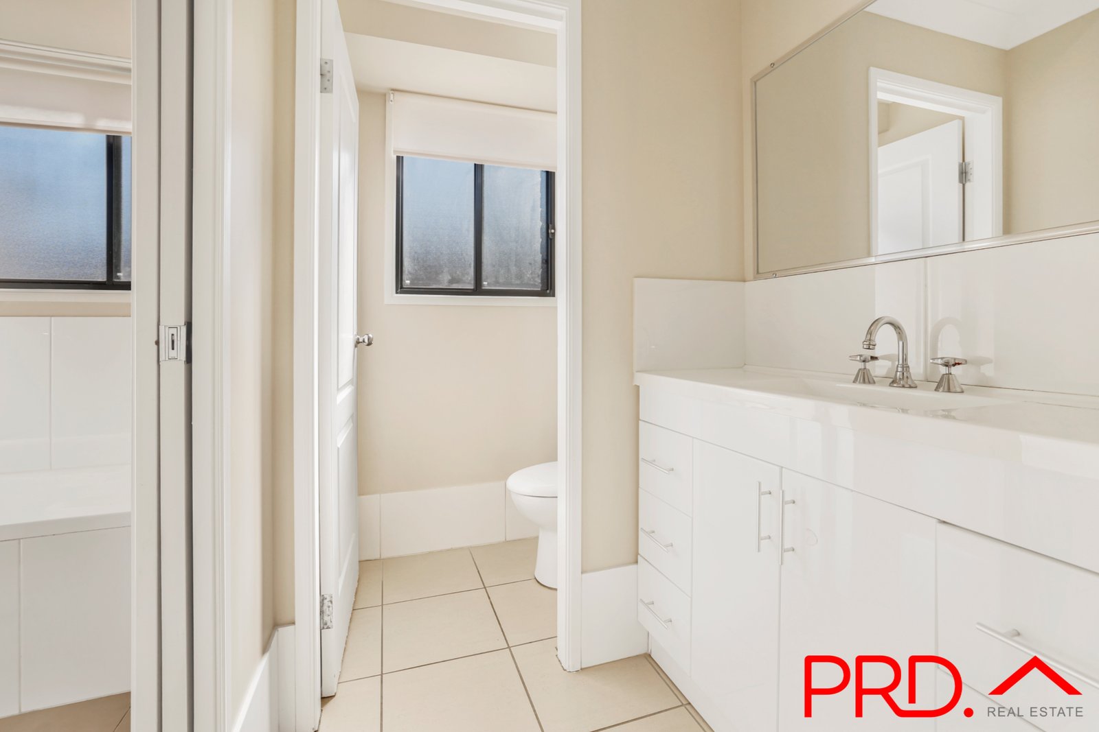 5 Stokes Avenue TAMWORTH 12