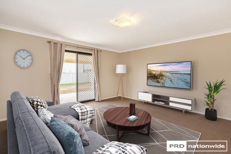 5 Stokes Avenue TAMWORTH 3
