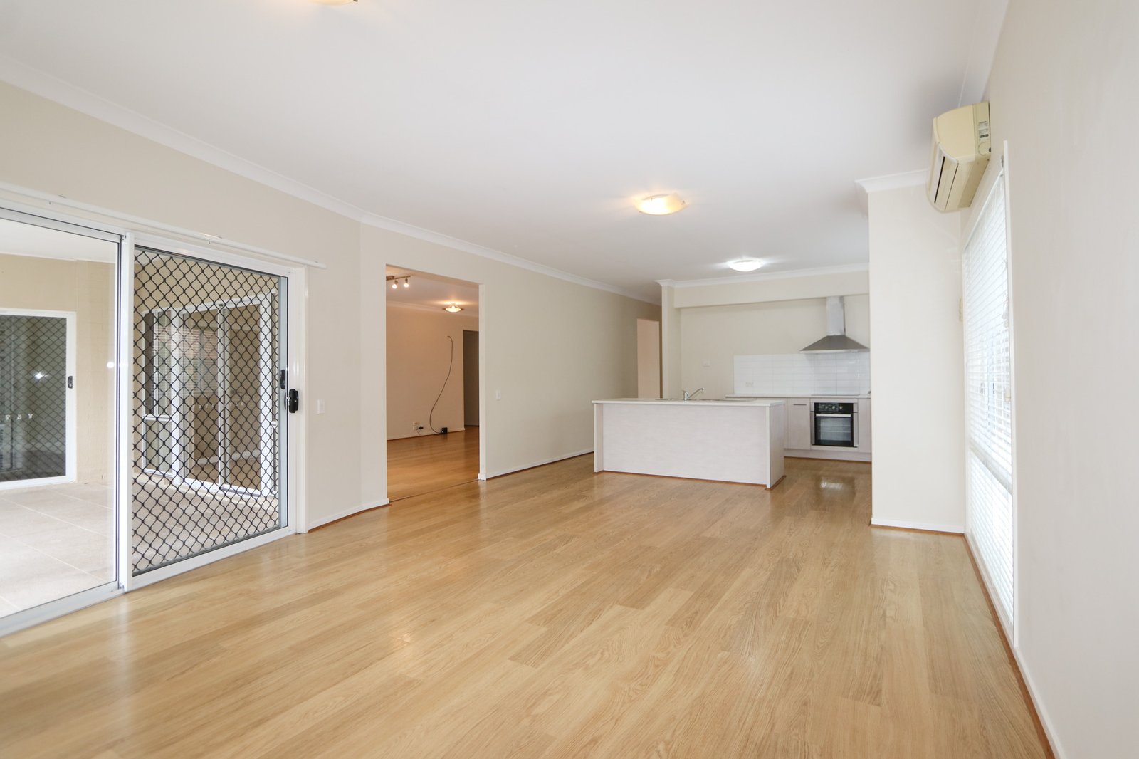 5 Stringybark Drive MOLENDINAR 3