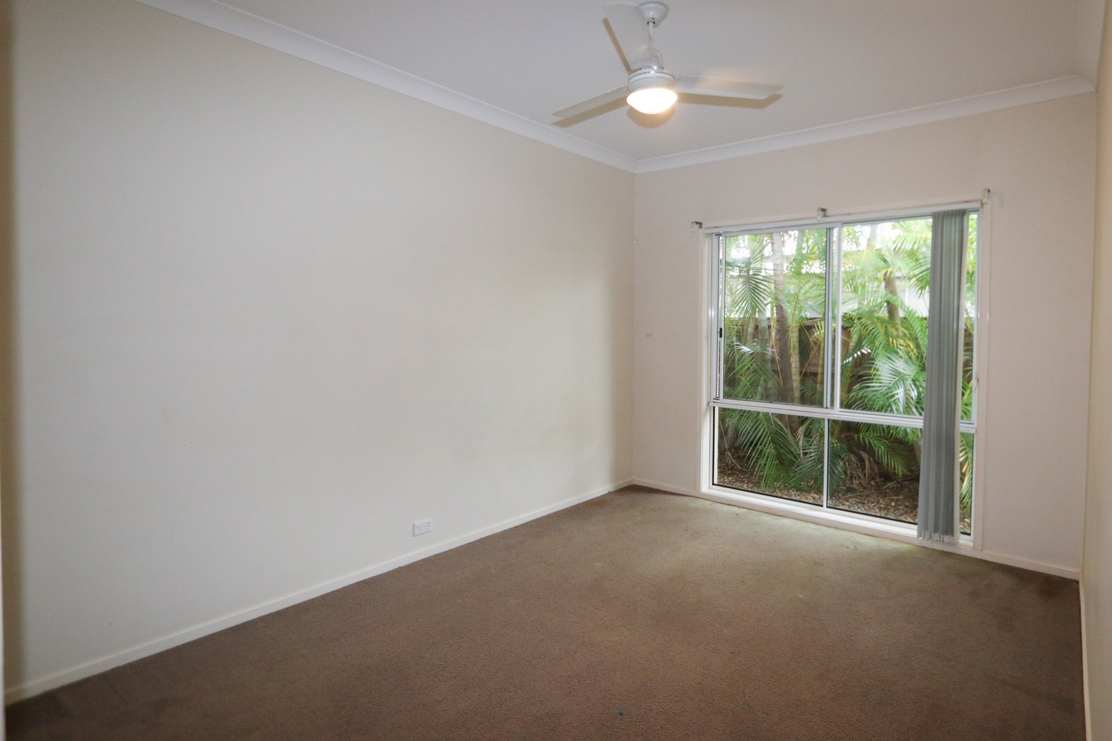 5 Stringybark Drive MOLENDINAR 12